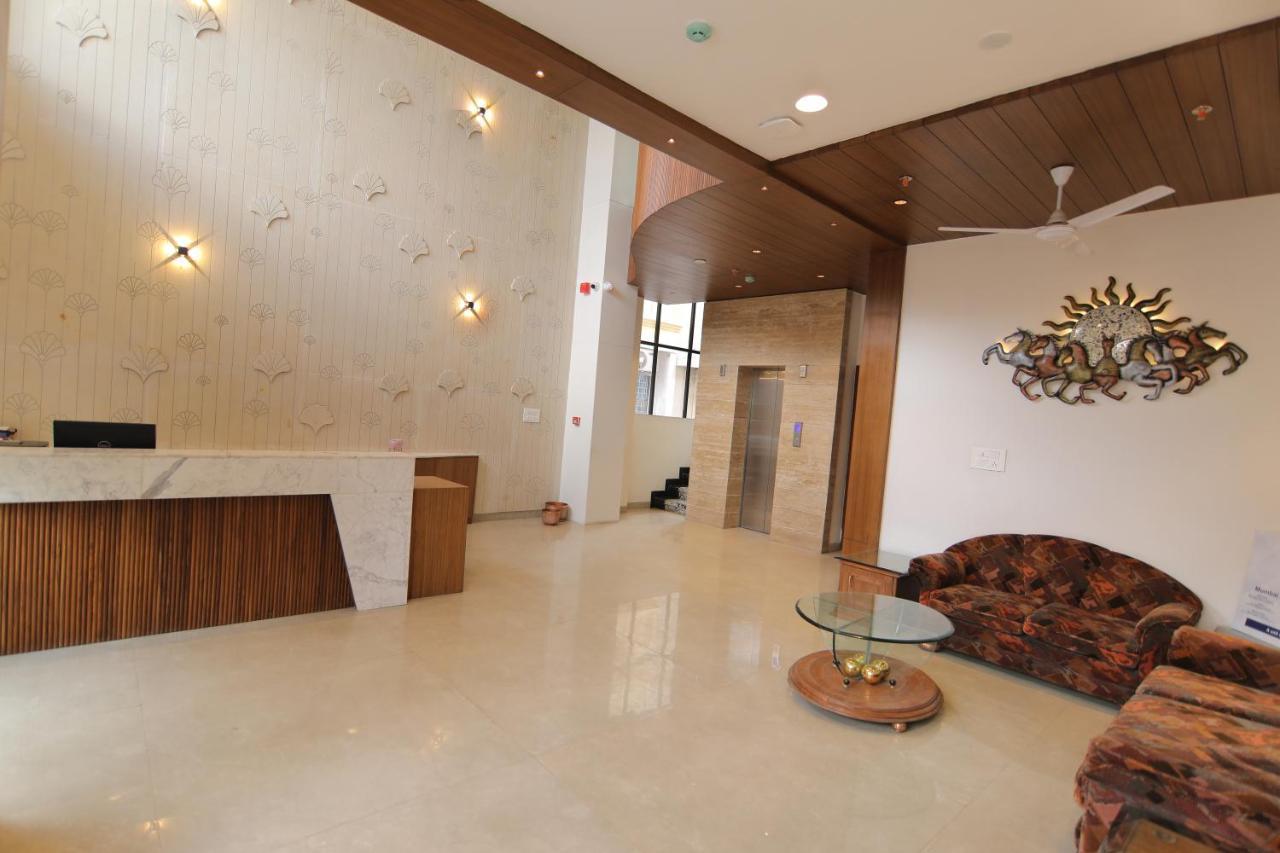 Hotel Mumbai House Express Udaipur Exterior foto