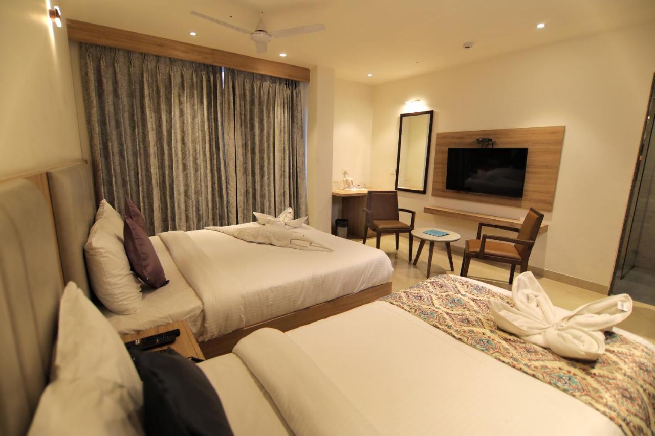 Hotel Mumbai House Express Udaipur Exterior foto