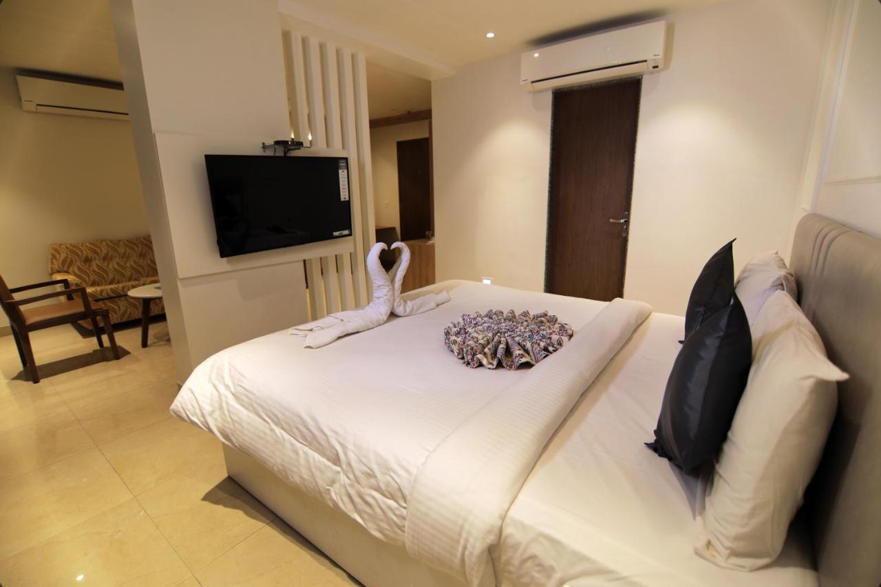 Hotel Mumbai House Express Udaipur Exterior foto